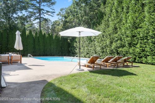 2 Wilson Blvd, Jackson Twp NJ  08527-3433 exterior