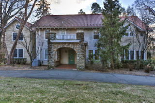 73 Franklin Tpke, Allendale, NJ 07401-2209