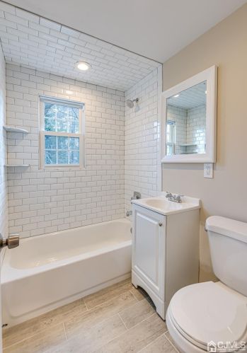 129 Amboy Ave, Metuchen NJ  08840-2552 exterior