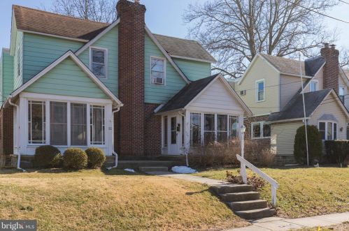 724 16th Ave, Prospect Park, PA 19076-1111