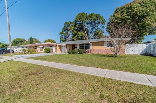 6171 38th Ave, Saint Petersburg, FL 33710-1721