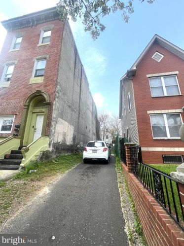 1716 18th St, Philadelphia PA  19145-2103 exterior