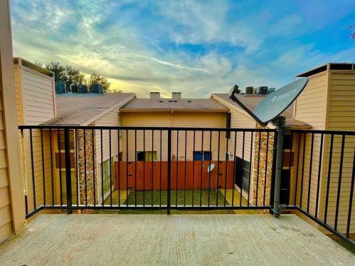 5520 Boca Raton Blvd, Fort Worth, TX 76112-1913