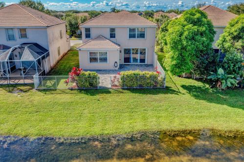 124 Kensington Way, West Palm Beach, FL 33414-4314