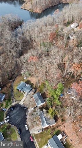 2263 Spinnaker Ct, Woodbridge VA  22192-2129 exterior