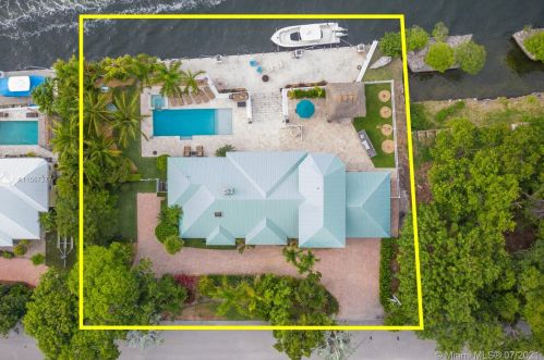 12 Bass Ave, Key Largo, FL 33037-4732