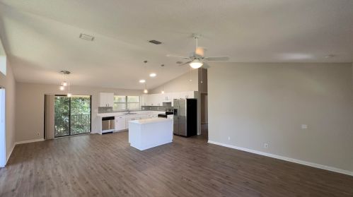 6725 Eagle Ridge Dr, West Palm Beach, FL 33413-2129