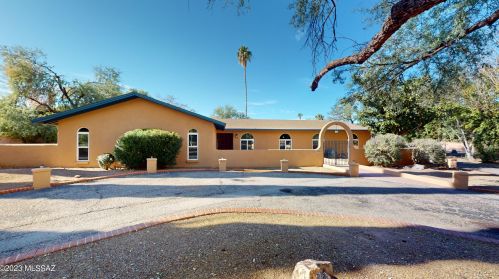 11861 Injun Pl, Tucson, AZ 85749-9360