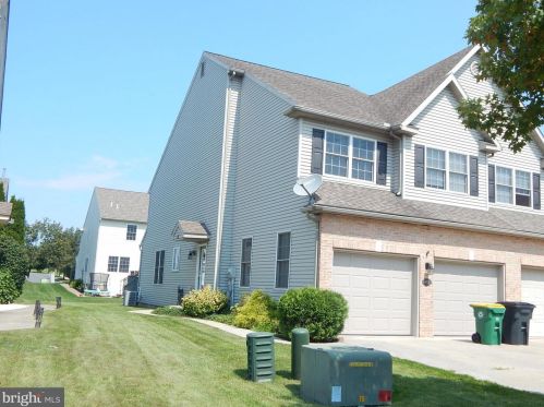 6641 Mine Dr, Macungie PA  18062-8713 exterior