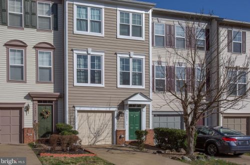 14097 Malta St, Woodbridge, VA 22193-5935