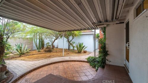 1122 Hickory Ave, Torrance CA 90503-7219 exterior