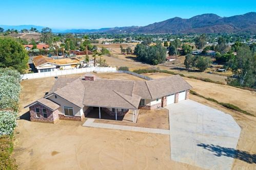 32298 Jennifer Dr, Wildomar, CA 92595-8600