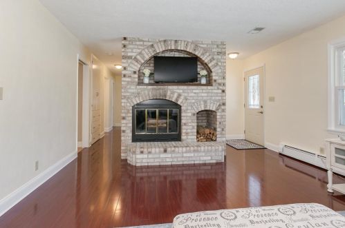 2132 County Rd F, Saint Paul MN 55110-3801 exterior