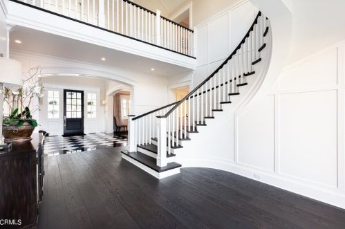 655 Hillcrest Ave, La Canada CA  91011-4040 exterior