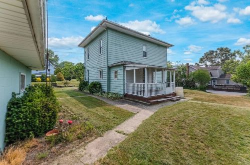 2761 Tamarack Dr, Hermitage, PA 16150-8546
