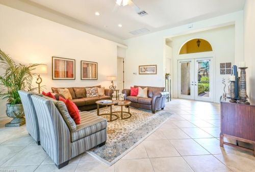 6025 Dogleg Dr, Naples FL  34113-1689 exterior