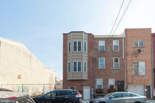 943 3rd St, Philadelphia PA  19123-2205 exterior