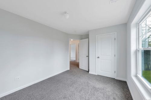 594 Canal Rd, Mount Sinai NY  11766-3307 exterior