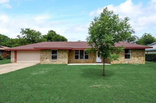 4224 Ashmore Dr, Fort Worth, TX 76180-7336