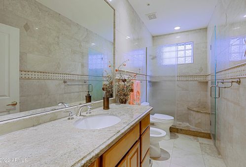 6860 Amber Sun Dr, Scottsdale AZ 85266-7034 exterior