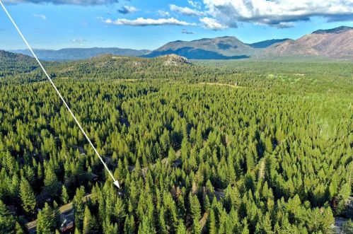 649 Seneca Dr, South Lake Tahoe, CA 96150-9331