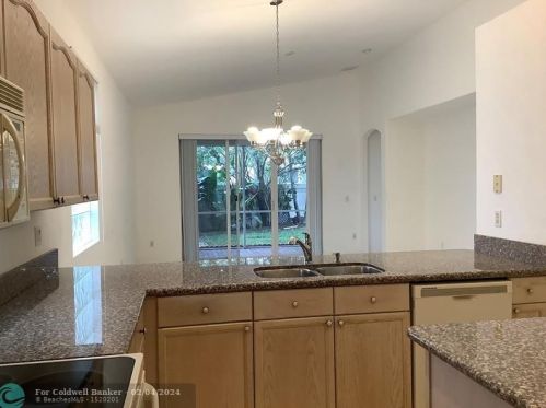 8107 Bellafiore Way, Boynton Beach FL  33472-7151 exterior