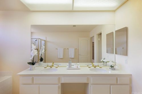 7 Pine Valley Dr, Rancho Mirage CA  92270-1606 exterior