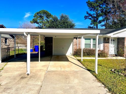 4502 Hardwood St, Ladson, SC 29456-3700