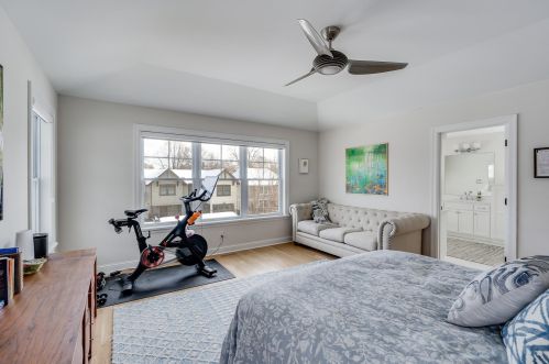 3917 Ewing Ave, Minneapolis MN 55410-1053 exterior