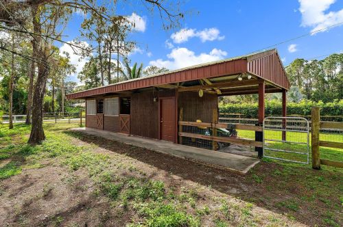 16528 Temple Blvd, Town Of Loxahatchee Groves FL  33470-3057 exterior