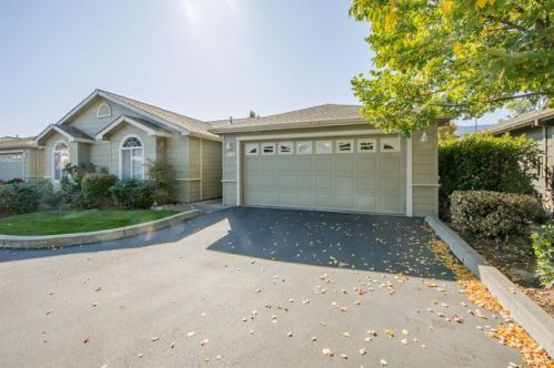 2164 Birchwood Ln, Ashland, OR 97520-1465