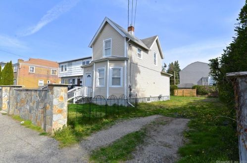 395 Charles St, Bridgeport, CT 06606-5628