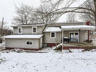 96 Benjamin St, Tarentum, PA 15084-8542
