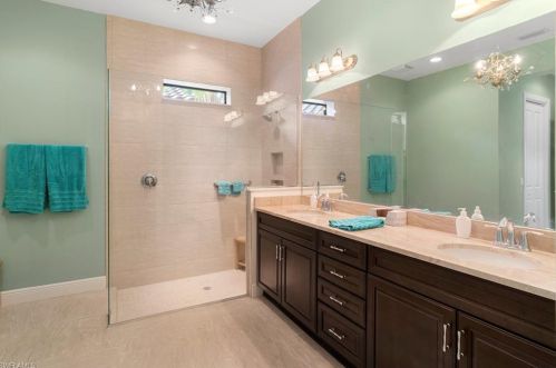 4464 Tamarind Way, Naples FL  34119-9684 exterior