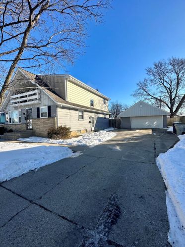 4914 105th St, Milwaukee WI  53225-3919 exterior