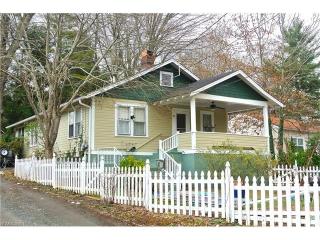 100 Middlemont Ave, Asheville, NC 28806-2508