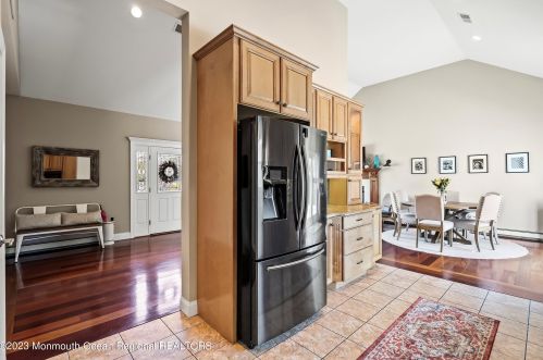 208 Virginia Dr, Bricktown NJ  08723-6521 exterior