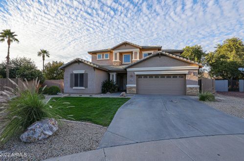 3020 Seton Ave, Gilbert, AZ 85295-7655