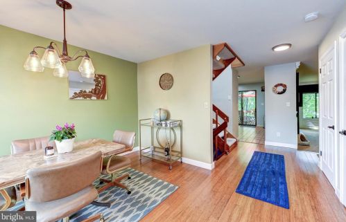 352 Winding Way, Norristown PA  19406-2633 exterior