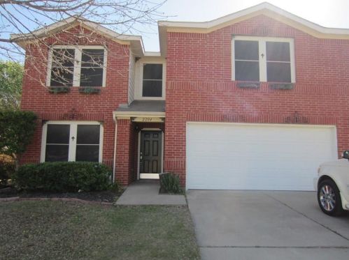 2204 Overlook Ln, Denton, TX 76207-1024