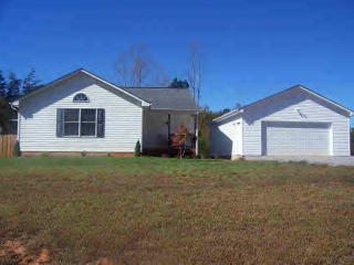373 John Henry Rd, Oaklevel, VA 24055-4903
