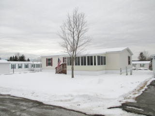 22 Ridgeview Ter, Carroll NH  03598-5000 exterior