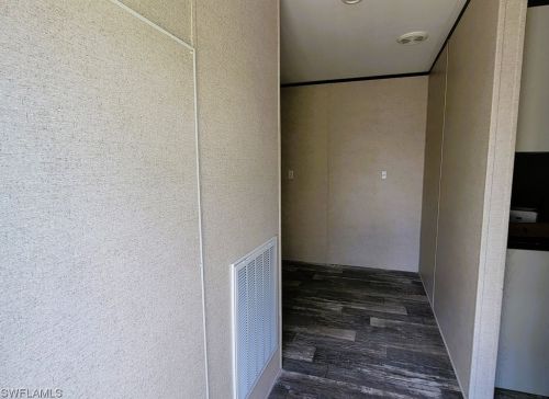 8816 Hampshire Ave, Arcadia FL 34269-3409 exterior