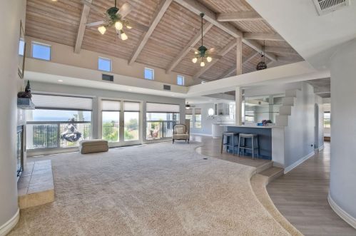 37550 Avenida Bravura, Temecula CA  92592-9054 exterior