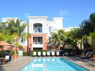 102 Lemon Ave, Ontario CA  91764-1621 exterior