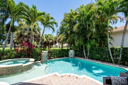 334 Charroux Dr, West Palm Beach, FL 33410-1615