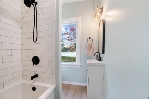 2133 Minnesota Ave, Duluth MN  55802-2440 exterior