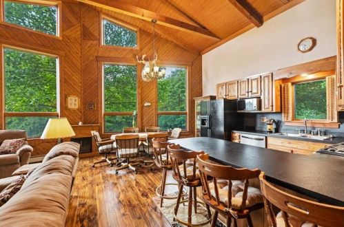 110 Mcclelland Ave, Greenville PA  16125-8004 exterior