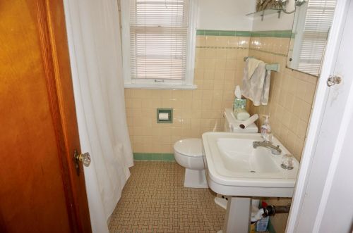 2772 70th St, Milwaukee WI  53210-1221 exterior