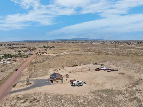 1045 Jaroso Dr, Pueblo CO 81007 exterior